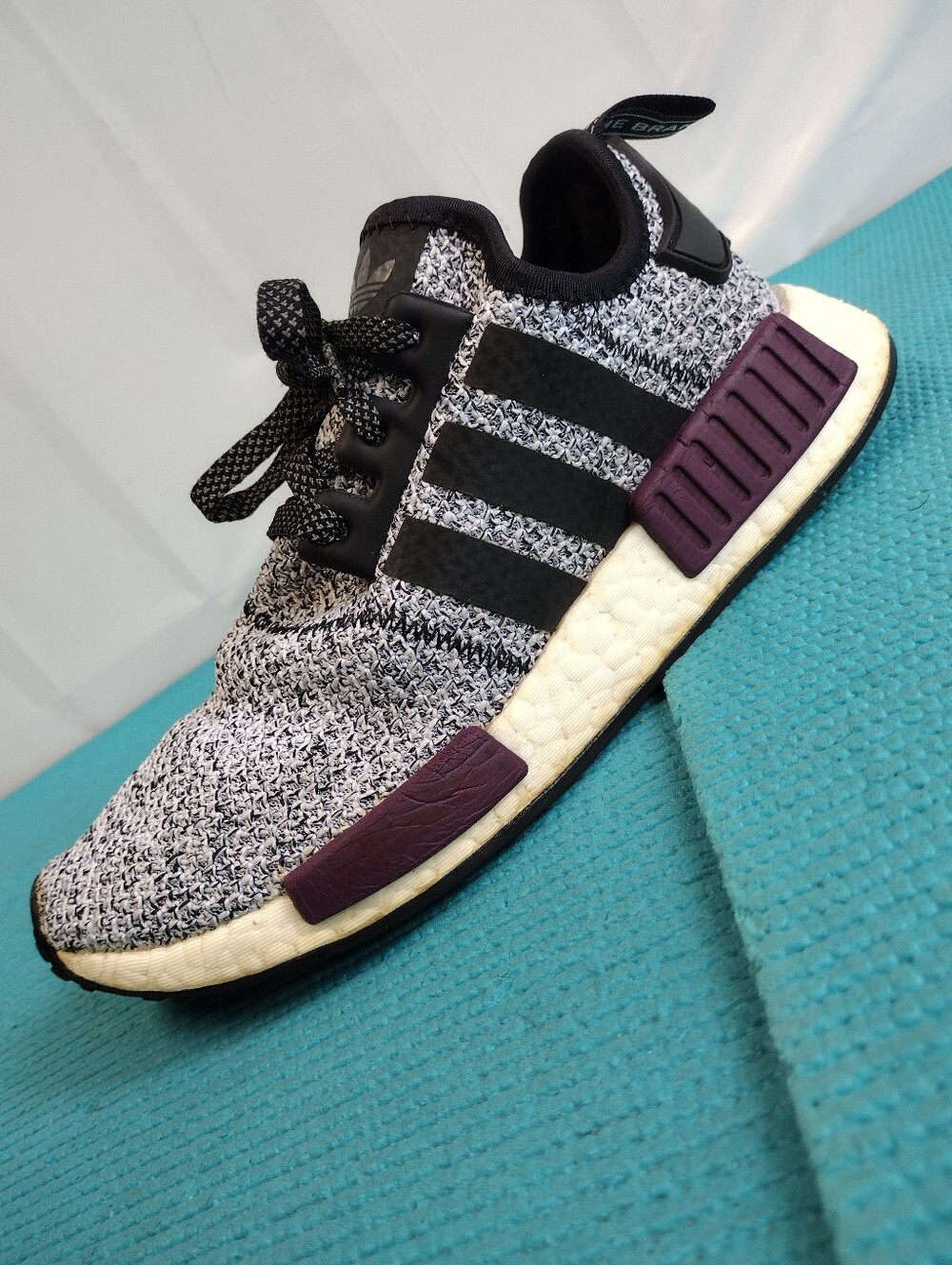 Adidas NMD R1 Men's Athletic Knit Running Sneakers BA7841 Size 6.5